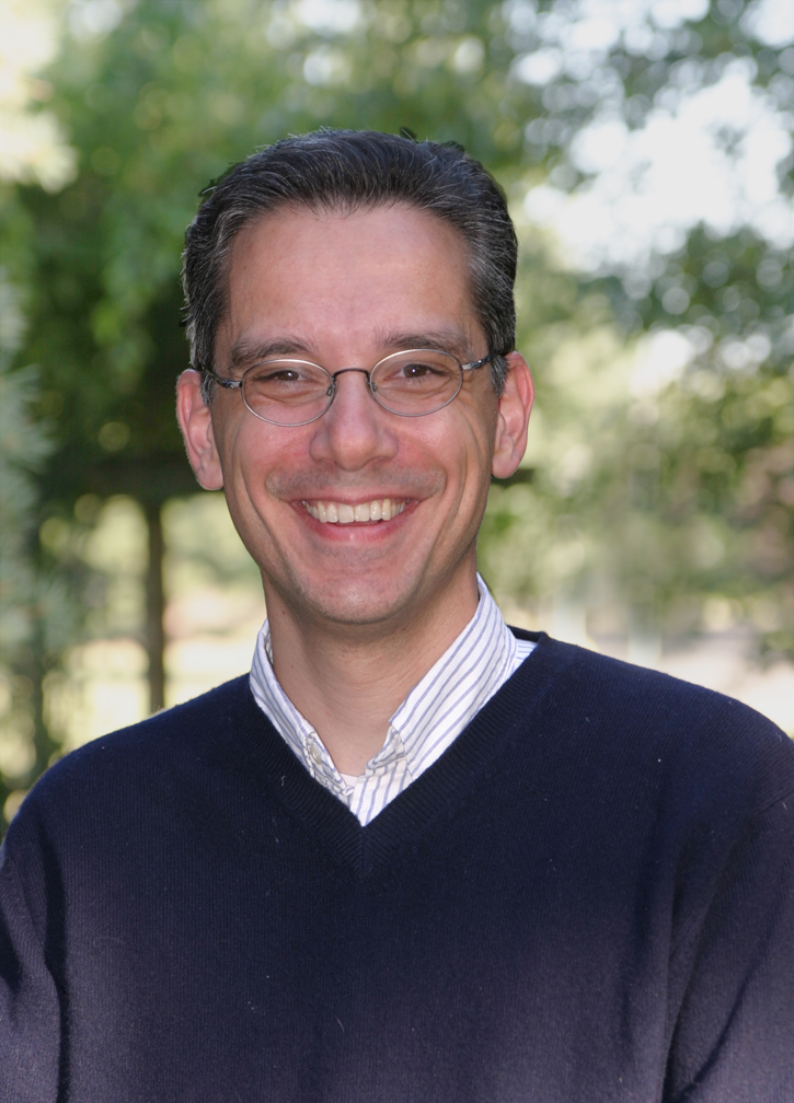 Lee McIntyre headshot