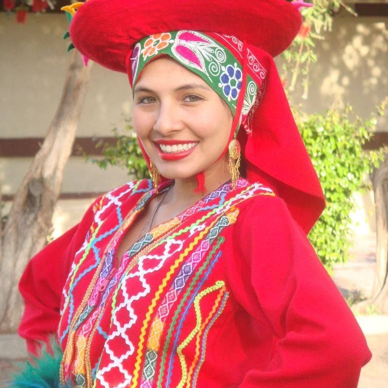 Woman smiling in Peruvian garb