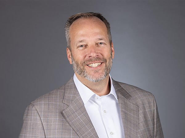 Jeffrey Flocken headshot