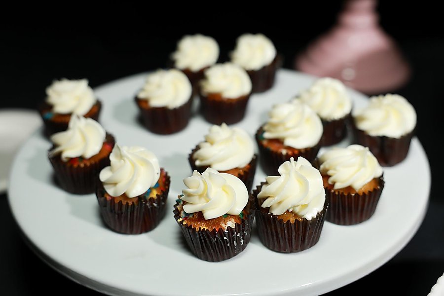 cupcakes on a platter